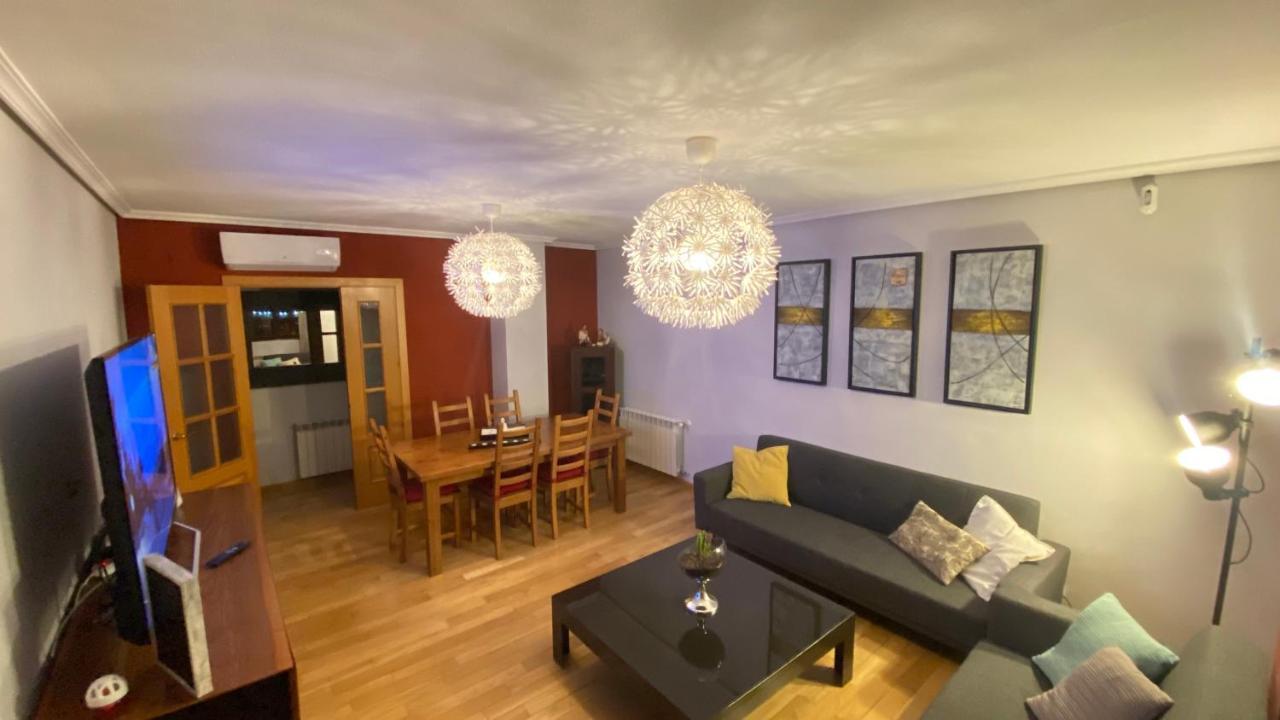 Ferienwohnung Aires De Toledo-Parque Warner Y Madrid En Familia Exterior foto