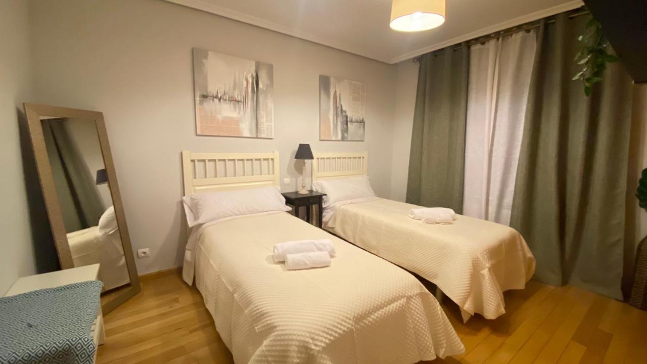 Ferienwohnung Aires De Toledo-Parque Warner Y Madrid En Familia Exterior foto